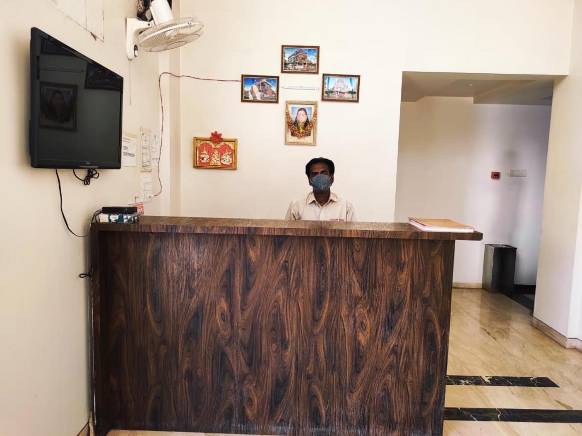 Hotel Manasi Inn Satara Extérieur photo